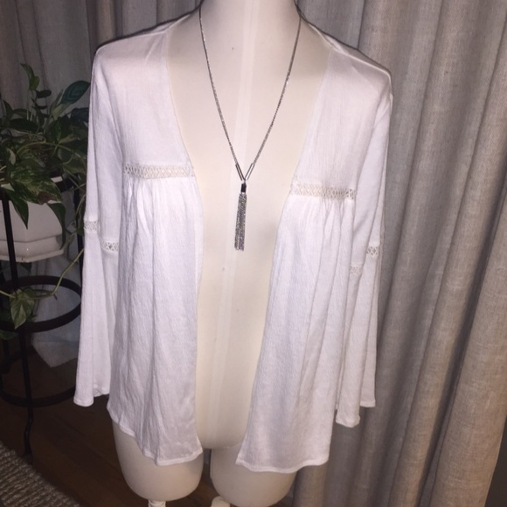 New Direction Open front Layering Top - Petite M White star 🌟 Host Pick